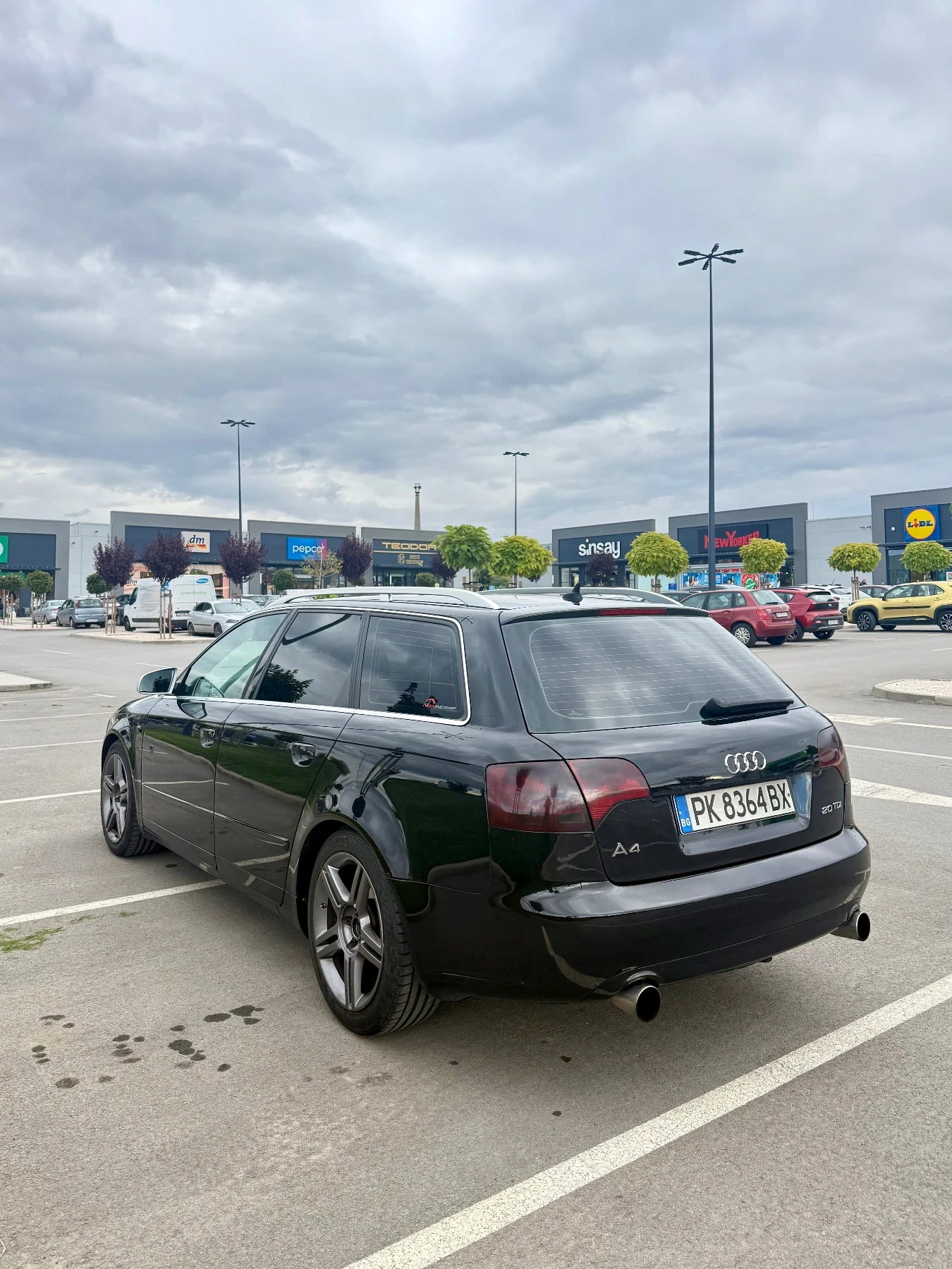 Audi A4 2.0TDI, снимка 4 - Автомобили и джипове - 53807069