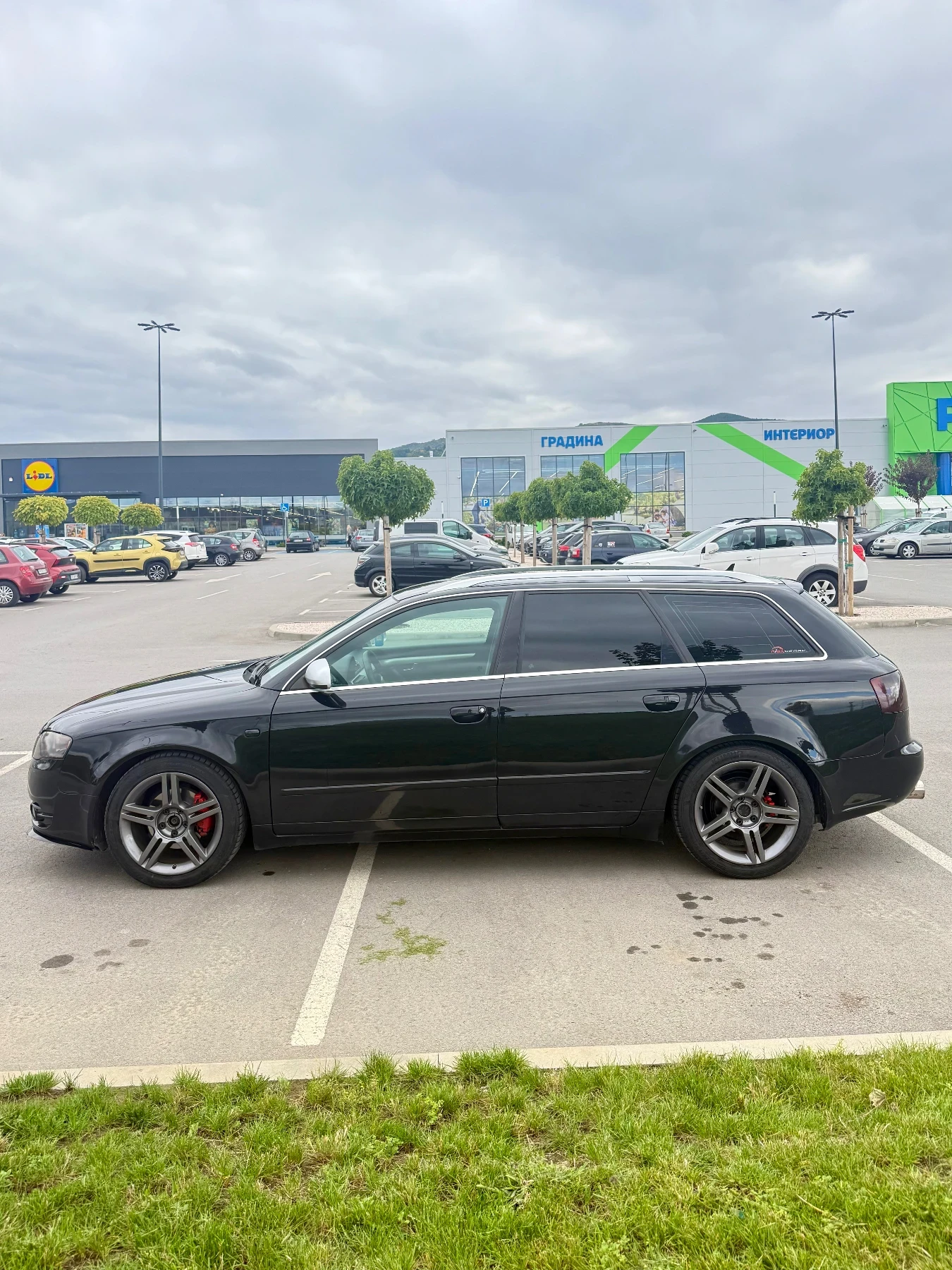 Audi A4 2.0TDI, снимка 3 - Автомобили и джипове - 53807069