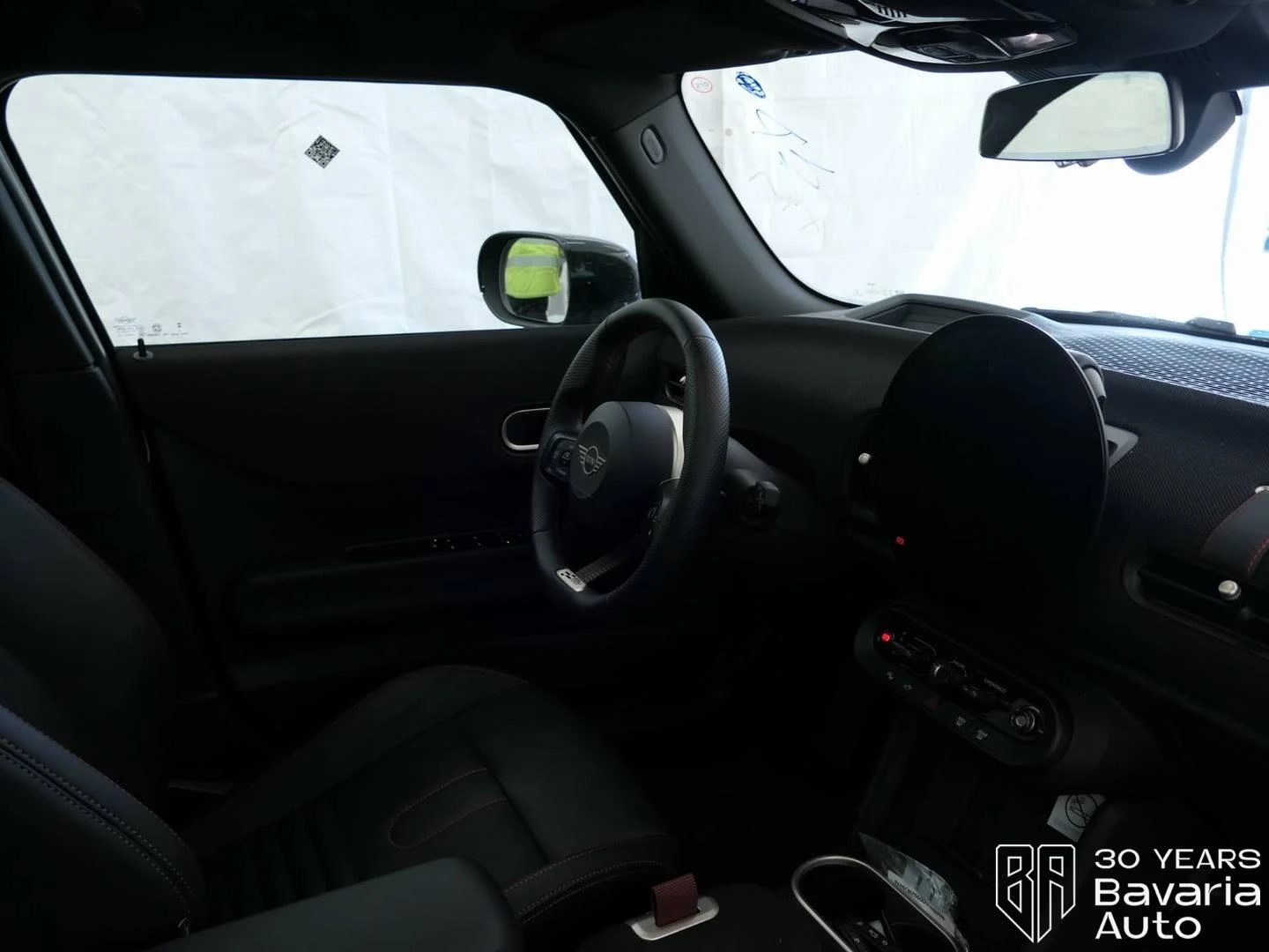 Mini Cooper C 1, 5 Steptronic Favoured Trim, снимка 7 - Автомобили и джипове - 54044496