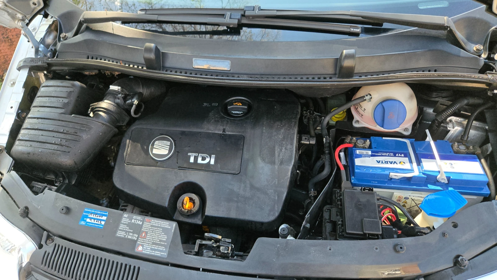 Seat Alhambra 1.9tdi  Автомат, снимка 15 - Автомобили и джипове - 54153173