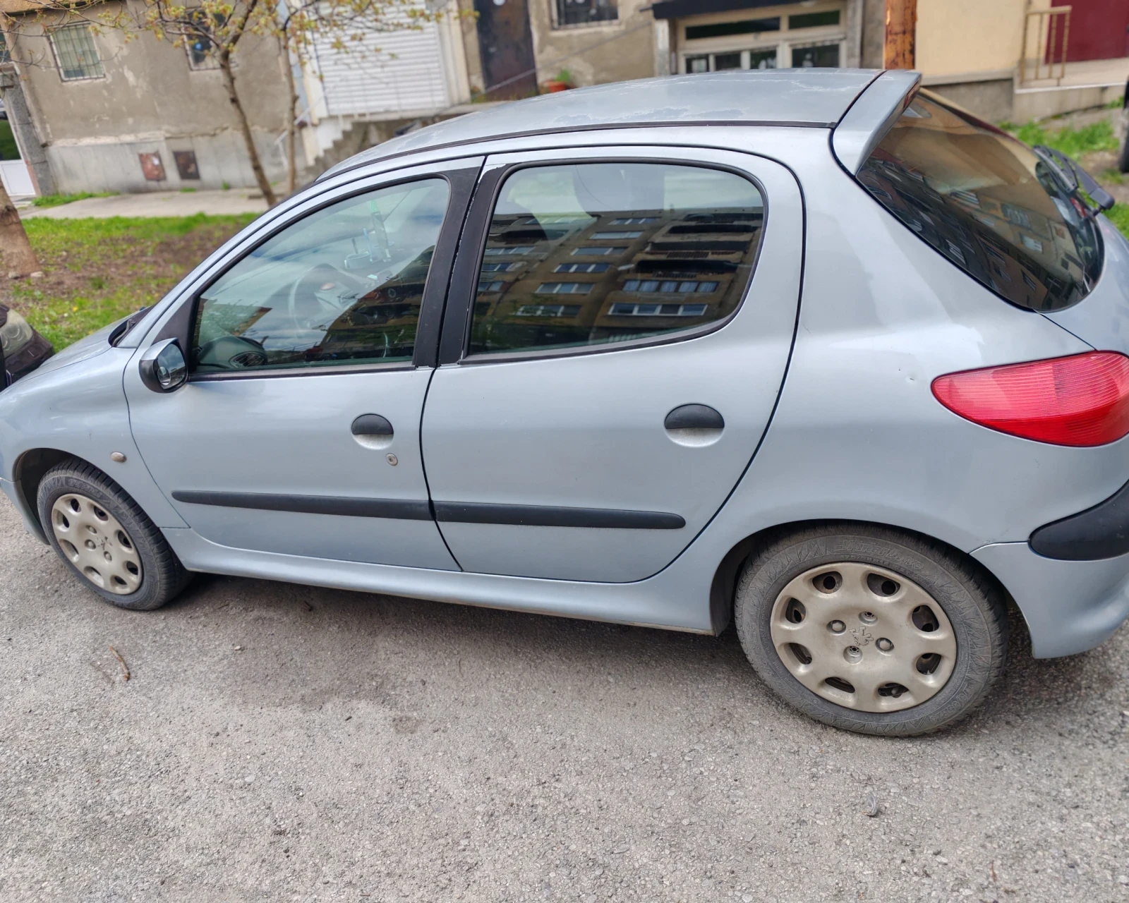 Peugeot 206 Хечбек, снимка 4 - Автомобили и джипове - 54461370