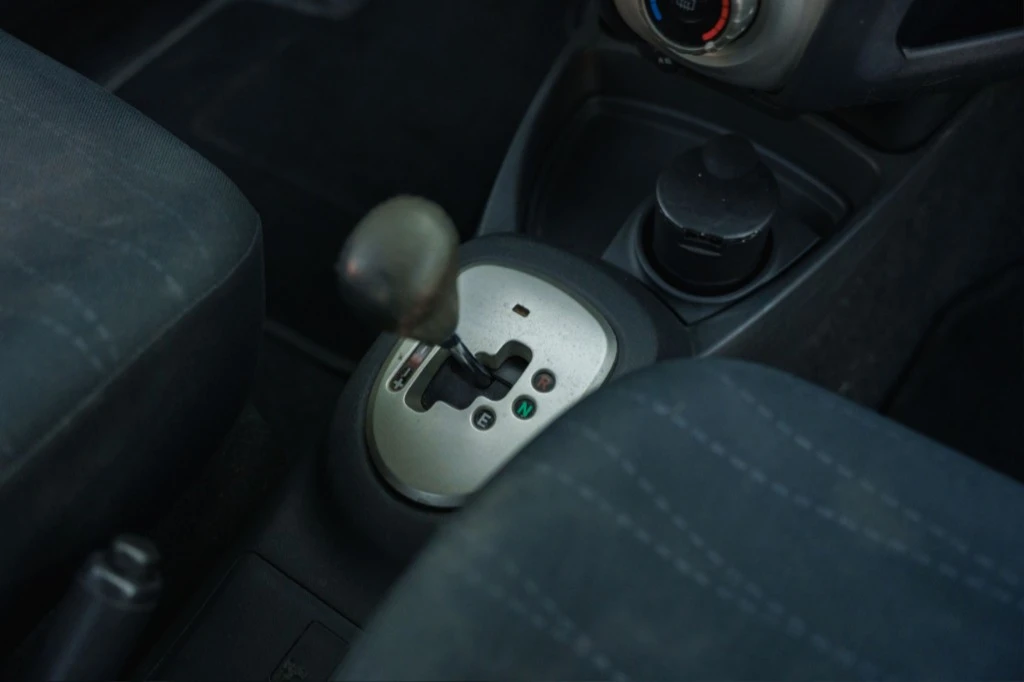 Toyota Yaris, снимка 7 - Автомобили и джипове - 55064144