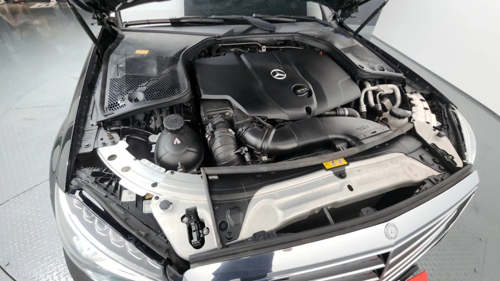 Mercedes-Benz C 220, снимка 14 - Автомобили и джипове - 55415782
