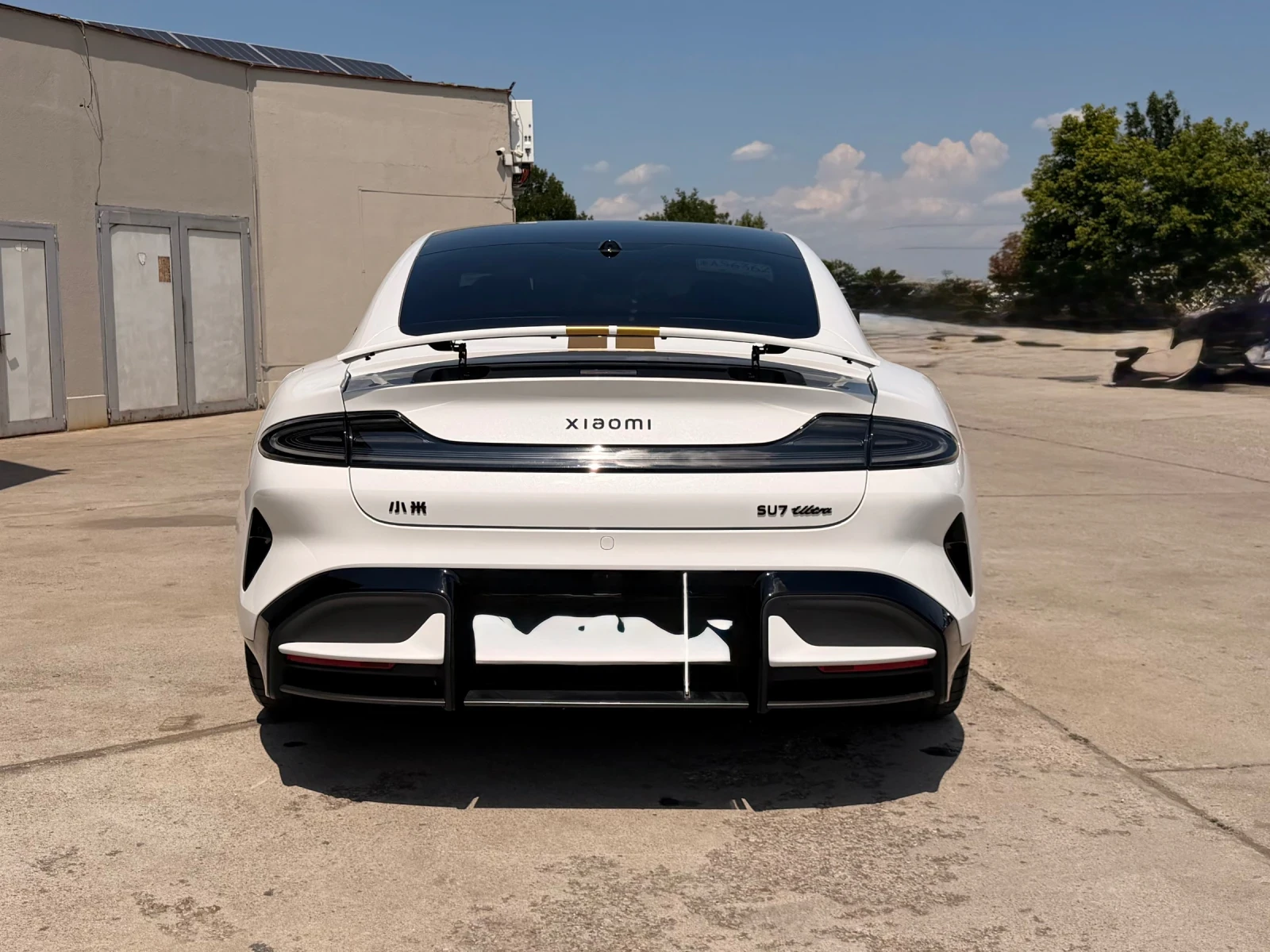 Xiaomi SU7 ULTRA 1548HP Ceramic Brakes 700KM NEW, снимка 5 - Автомобили и джипове - 55501149