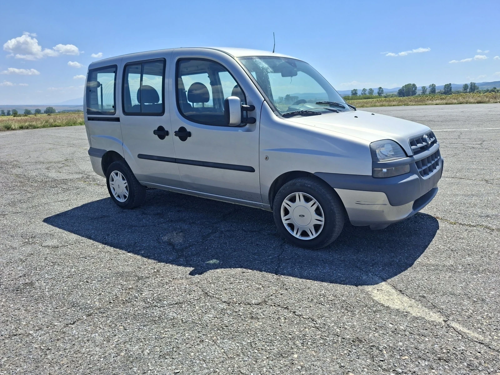 Fiat Doblo 1.9 JTD, снимка 2 - Автомобили и джипове - 55529241
