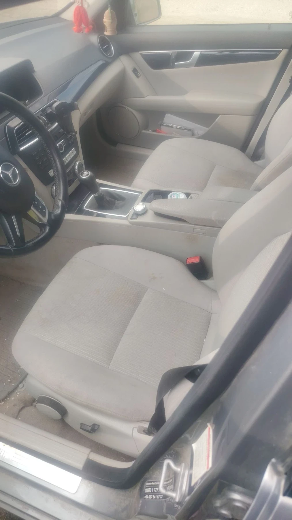 Mercedes-Benz C 220 2.2, снимка 7 - Автомобили и джипове - 56329925