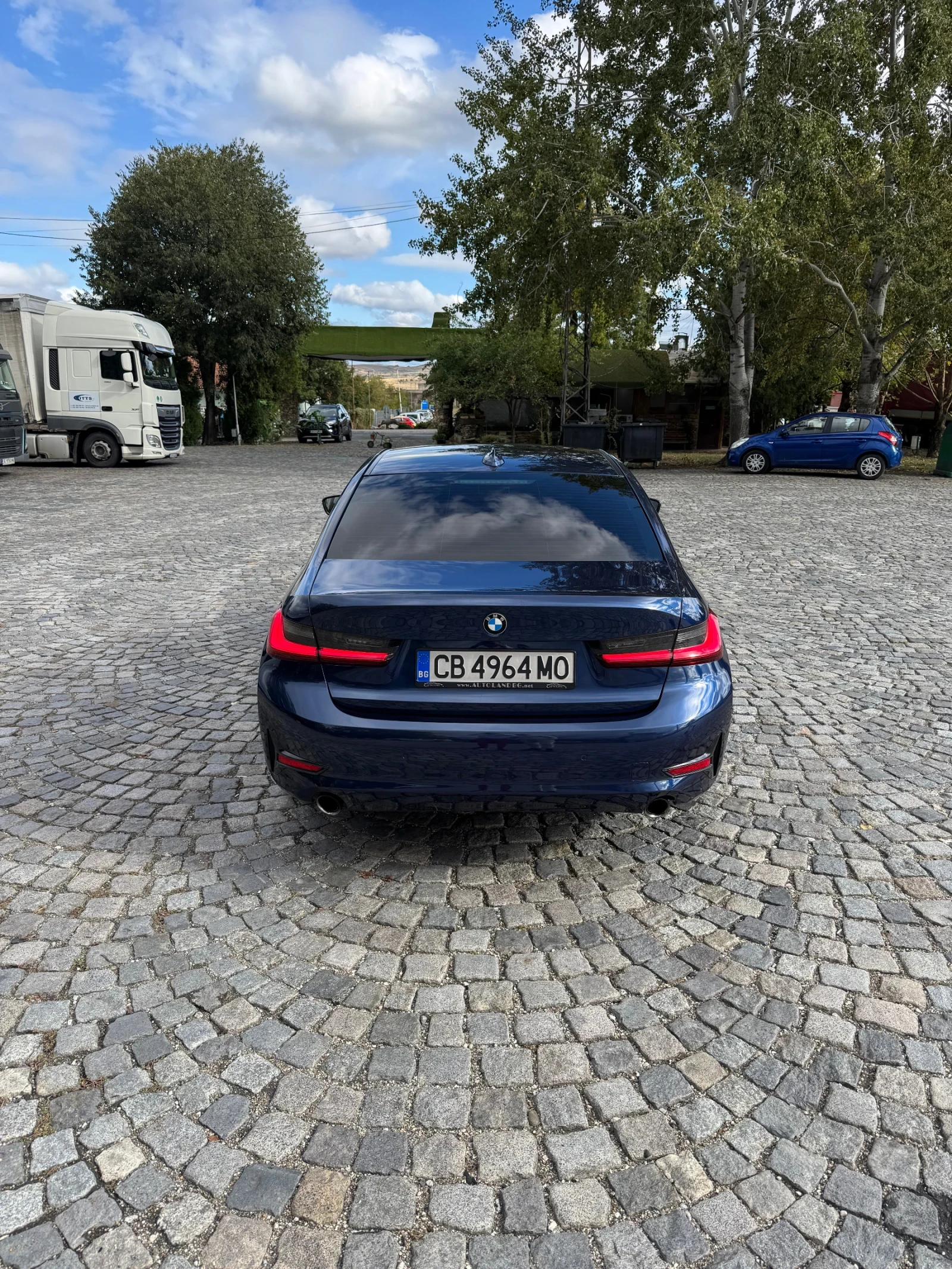 BMW 320 Keyless/Подгрев/Дистроник/Дигитал/FULL/TOP, снимка 4 - Автомобили и джипове - 56561701