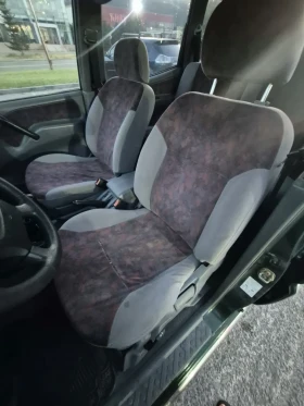 Nissan Terrano 2.4i 6+ 1 КЛИМАТИК - 10000 лв. - 78809767 13