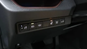 Toyota Rav4 LIMITED AWD/ОБДУХ/DISTRONIC/ПАМЕТИ/LANE ASSIST | Auto.bg — изображение 16