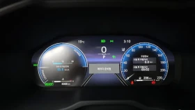 Toyota Rav4 LIMITED AWD/ОБДУХ/DISTRONIC/ПАМЕТИ/LANE ASSIST | Auto.bg — изображение 10
