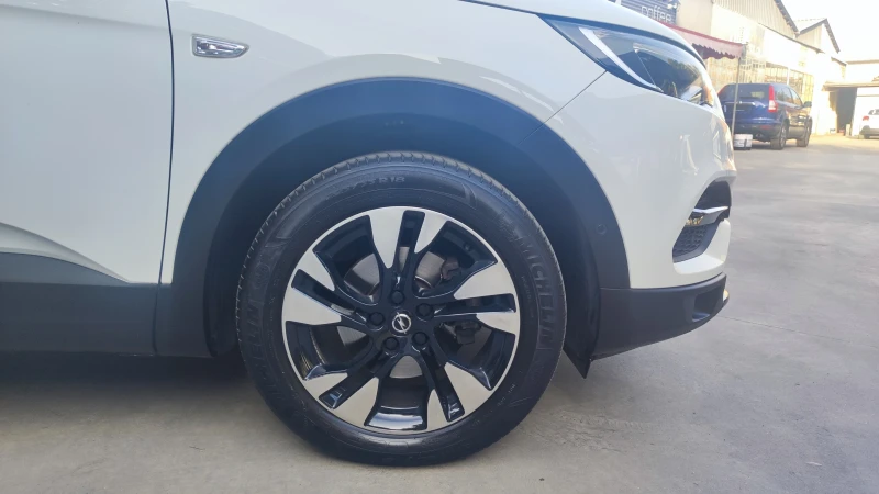 Opel Grandland X, снимка 5 - Автомобили и джипове - 47359426