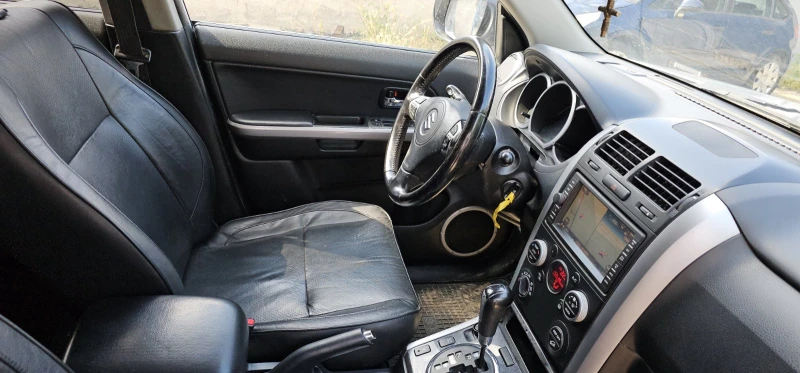 Suzuki Grand vitara 3.2, снимка 9 - Автомобили и джипове - 48462292