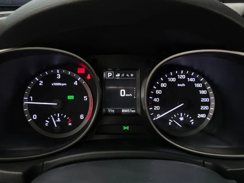 Hyundai Santa fe 2.0, снимка 8 - Автомобили и джипове - 54871261