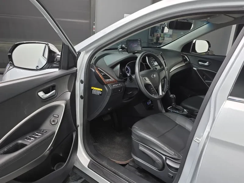 Hyundai Santa fe 2.0, снимка 10 - Автомобили и джипове - 54871261
