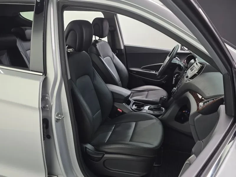 Hyundai Santa fe 2.0, снимка 12 - Автомобили и джипове - 54871261