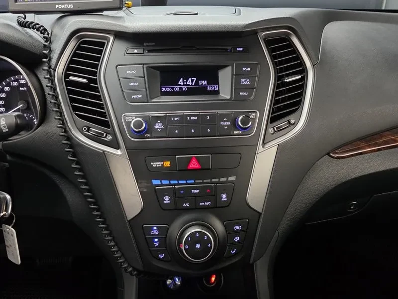 Hyundai Santa fe 2.0, снимка 17 - Автомобили и джипове - 54871261