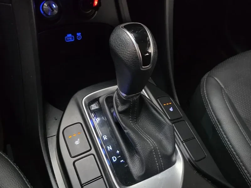 Hyundai Santa fe 2.0, снимка 9 - Автомобили и джипове - 54871261