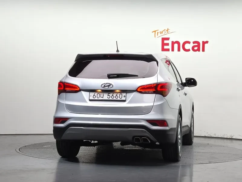 Hyundai Santa fe 2.0, снимка 4 - Автомобили и джипове - 54871261