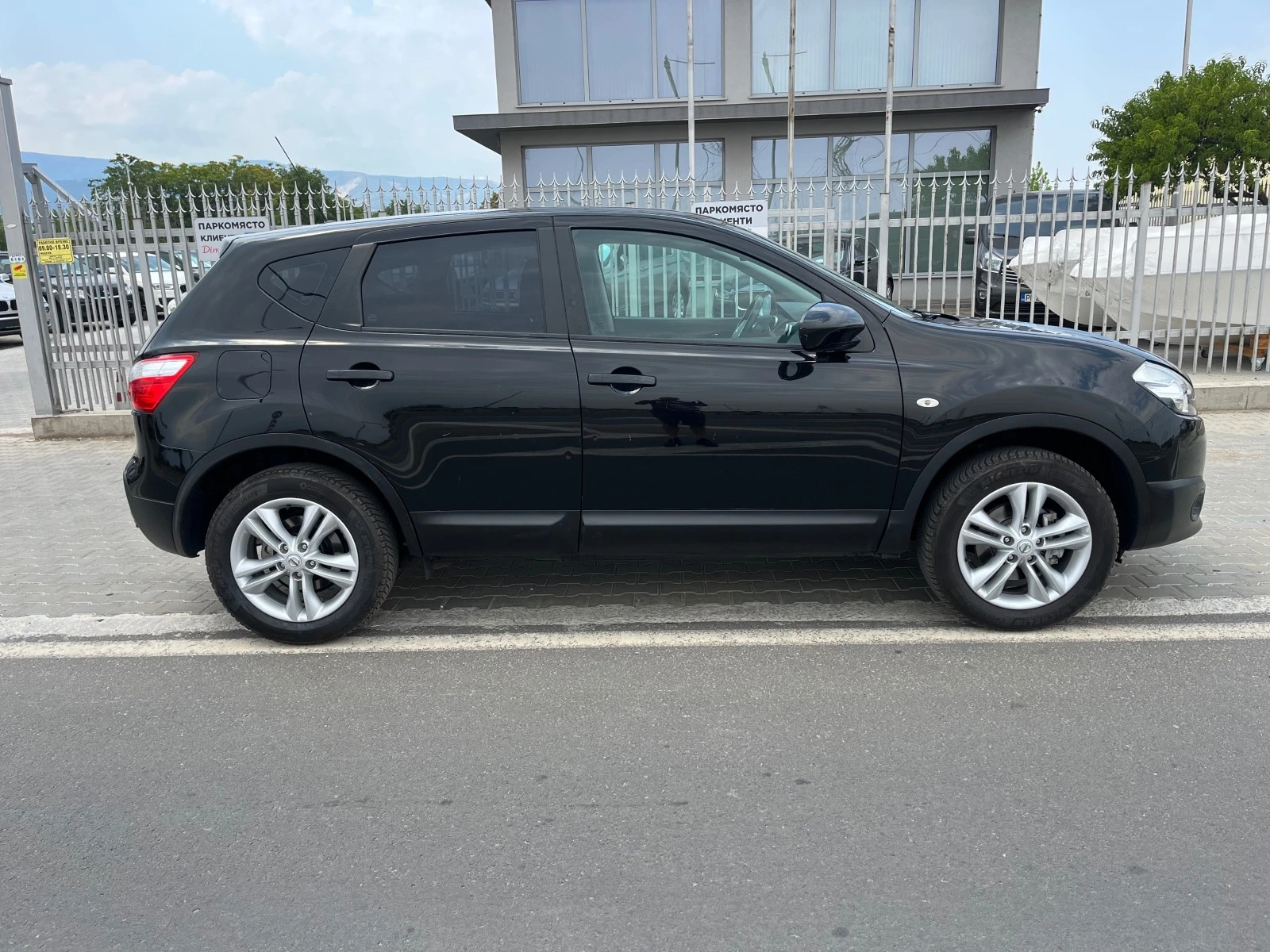 Nissan Qashqai 1.6 i GPL - изображение 4