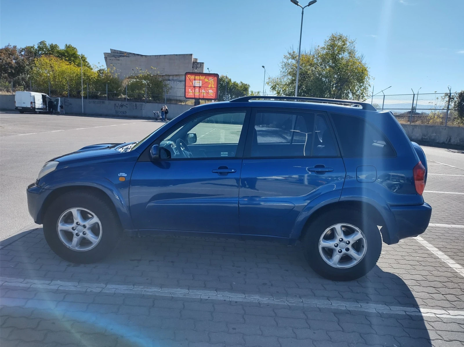 Toyota Rav4 2.0 D-4D - изображение 3