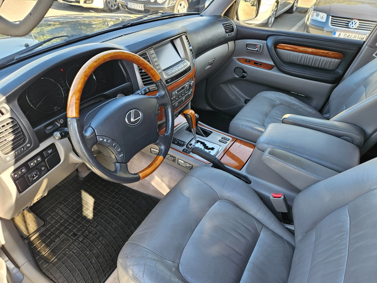 Lexus LX 470  - изображение 7