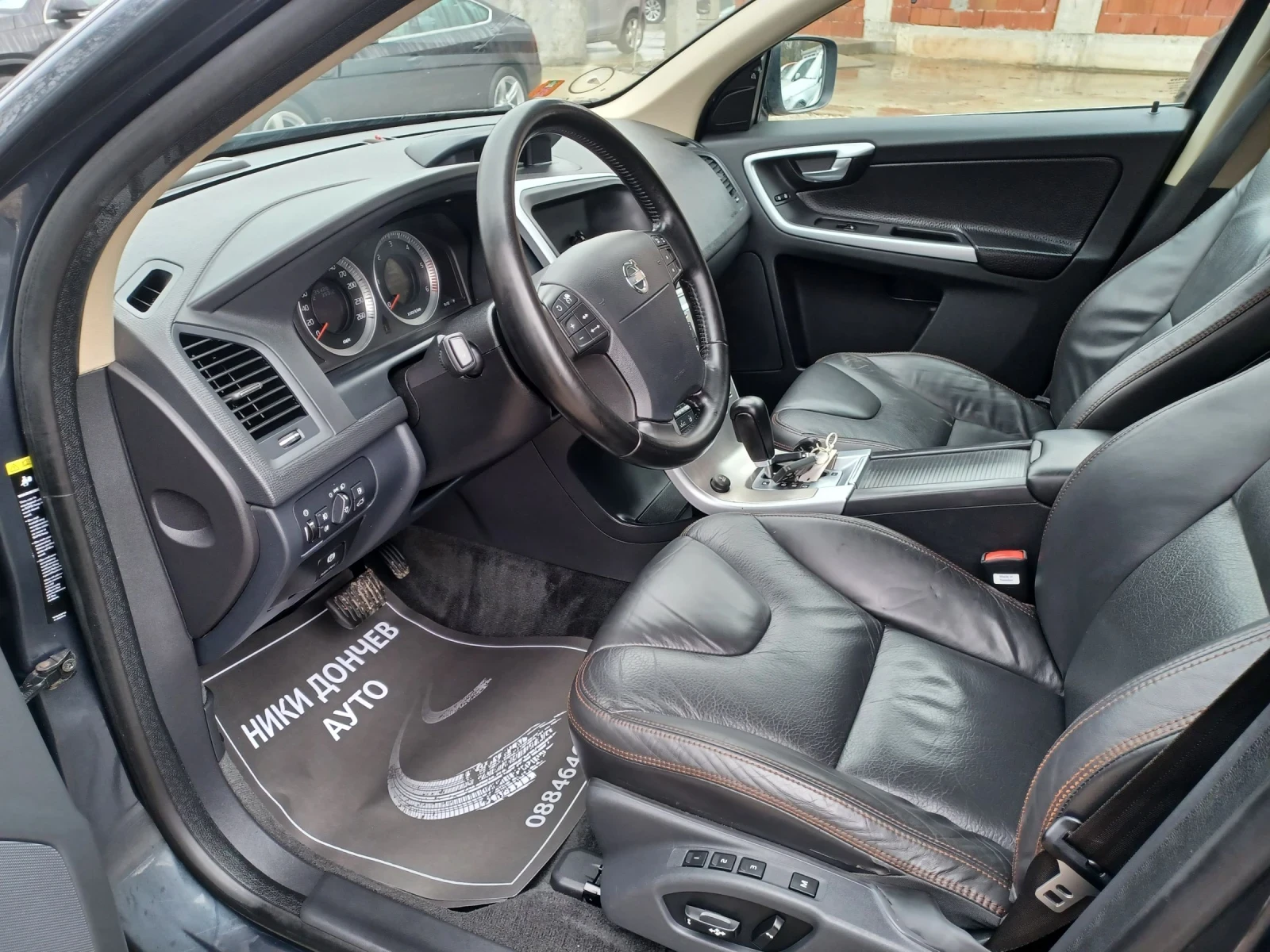 Volvo XC60 2.4-185AWD D5!! KOJA! DISTRONIC!HENON-LED - изображение 9