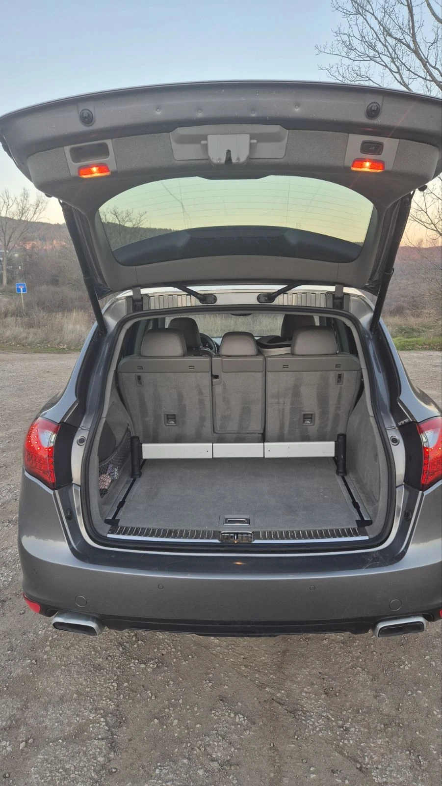 Porsche Cayenne 4.2 д, снимка 14 - Автомобили и джипове - 53775297