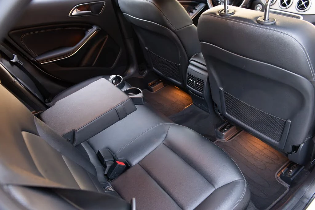 Mercedes-Benz GLA 2016 Mercedes-Benz GLA 250 4MATIC, снимка 14 - Автомобили и джипове - 53868534