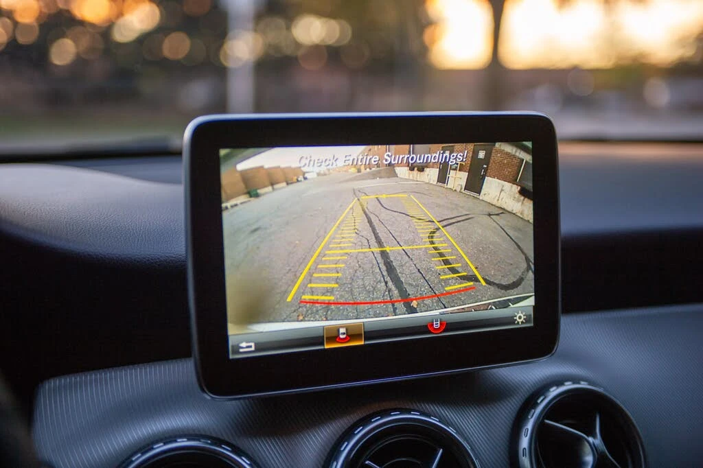 Mercedes-Benz GLA 2016 Mercedes-Benz GLA 250 4MATIC, снимка 11 - Автомобили и джипове - 53868534