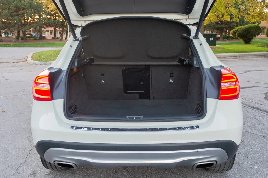 Mercedes-Benz GLA 2016 Mercedes-Benz GLA 250 4MATIC, снимка 15 - Автомобили и джипове - 53868534