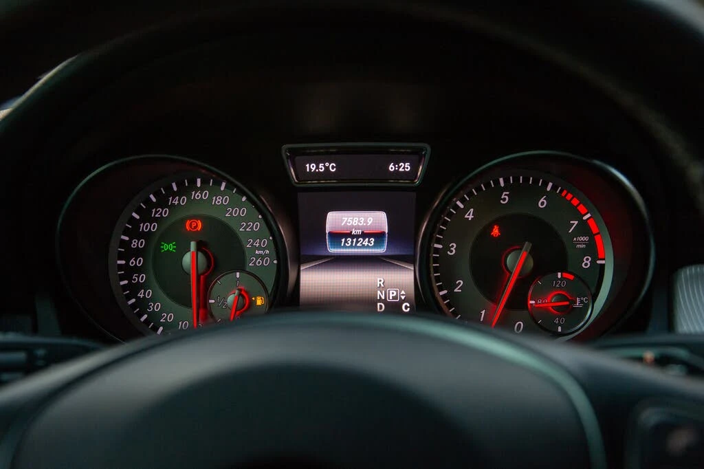 Mercedes-Benz GLA 2016 Mercedes-Benz GLA 250 4MATIC, снимка 9 - Автомобили и джипове - 53868534