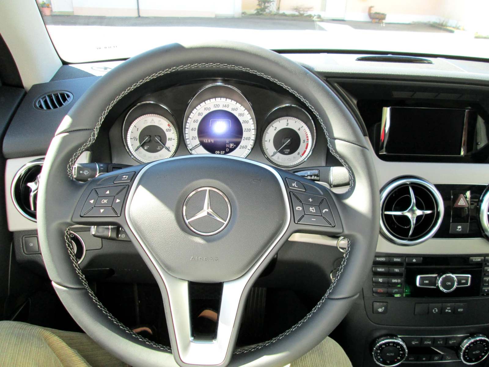 Mercedes-Benz GLK 220d, снимка 8 - Автомобили и джипове - 54056702