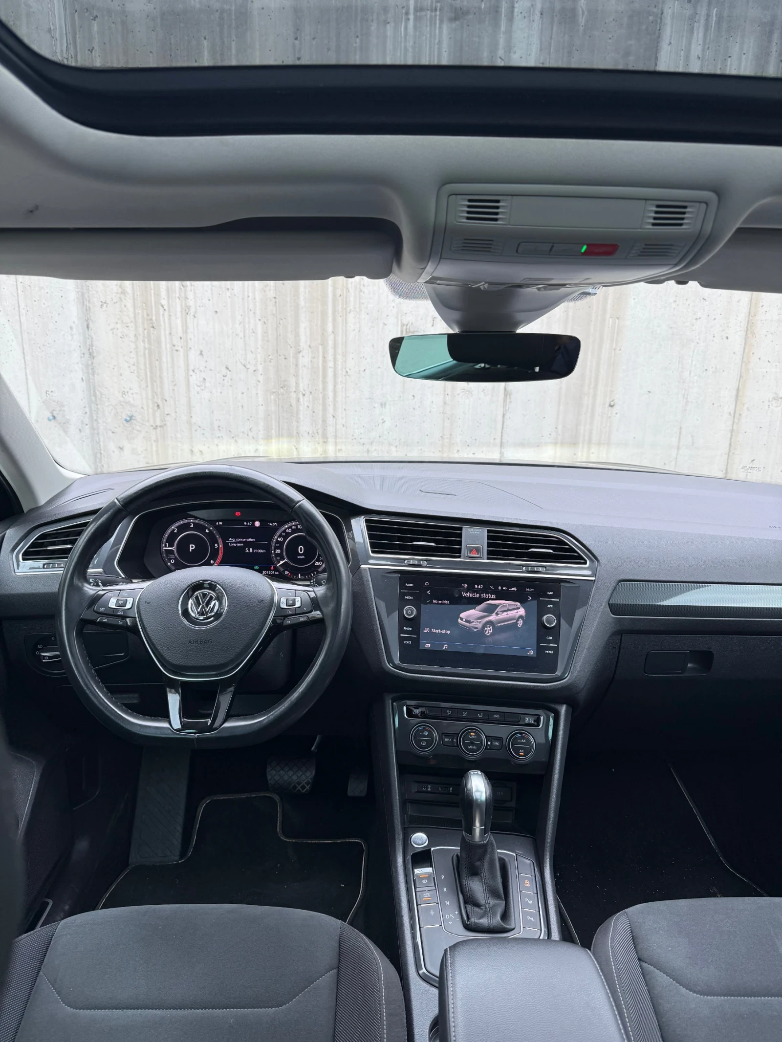 VW Tiguan Carat - DSG / Digital / LED, снимка 13 - Автомобили и джипове - 54482568