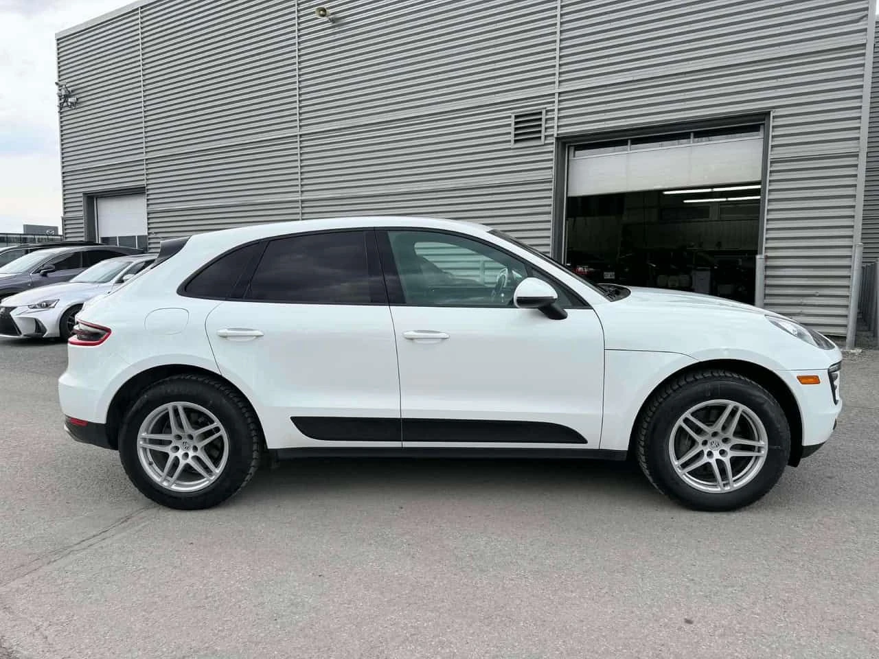 Porsche Macan * AWD * ОБДУВХАНЕ* BOSE* ПАНОРАМА* , снимка 3 - Автомобили и джипове - 54573839