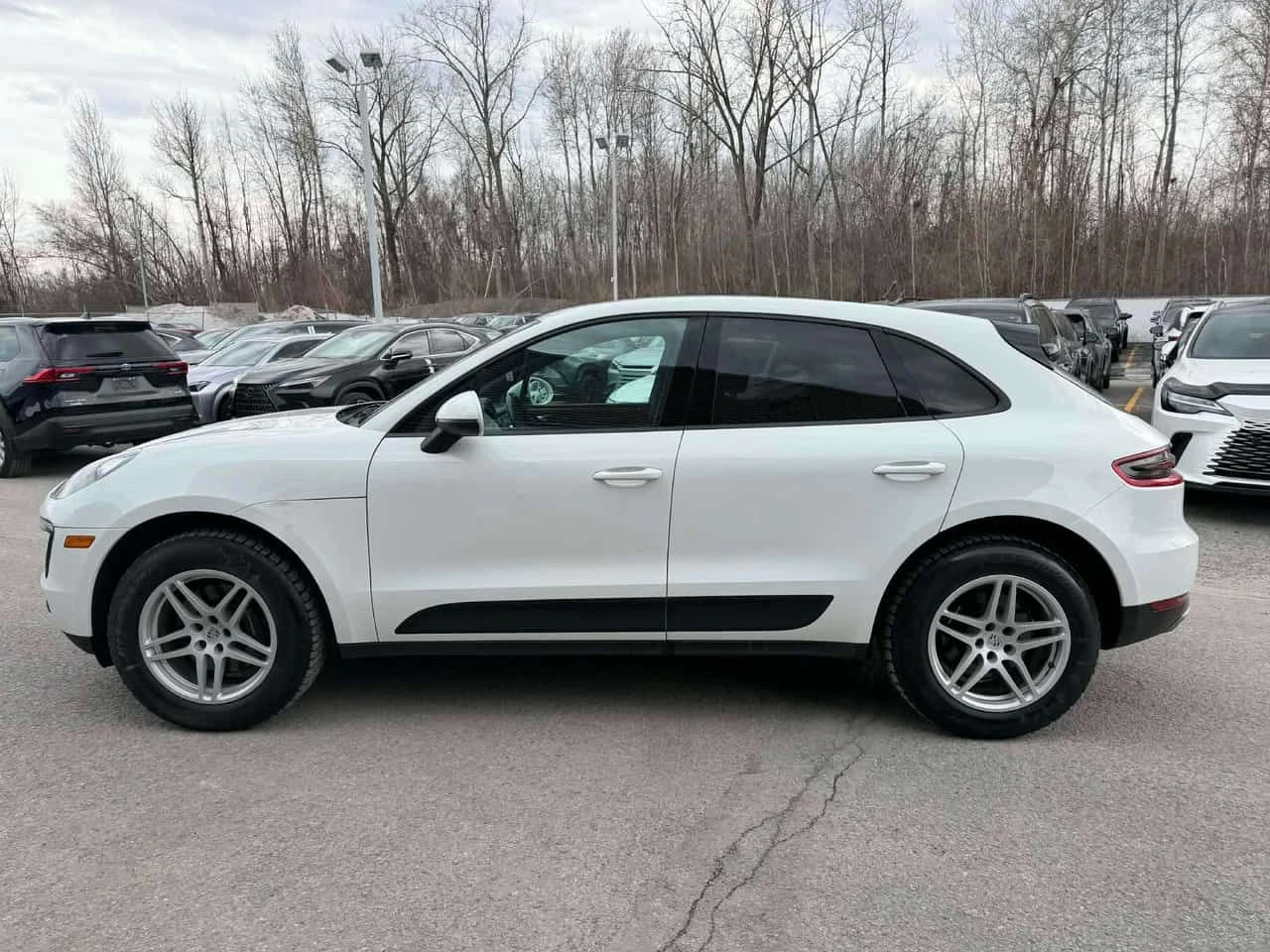 Porsche Macan * AWD * ОБДУВХАНЕ* BOSE* ПАНОРАМА* , снимка 2 - Автомобили и джипове - 54573839