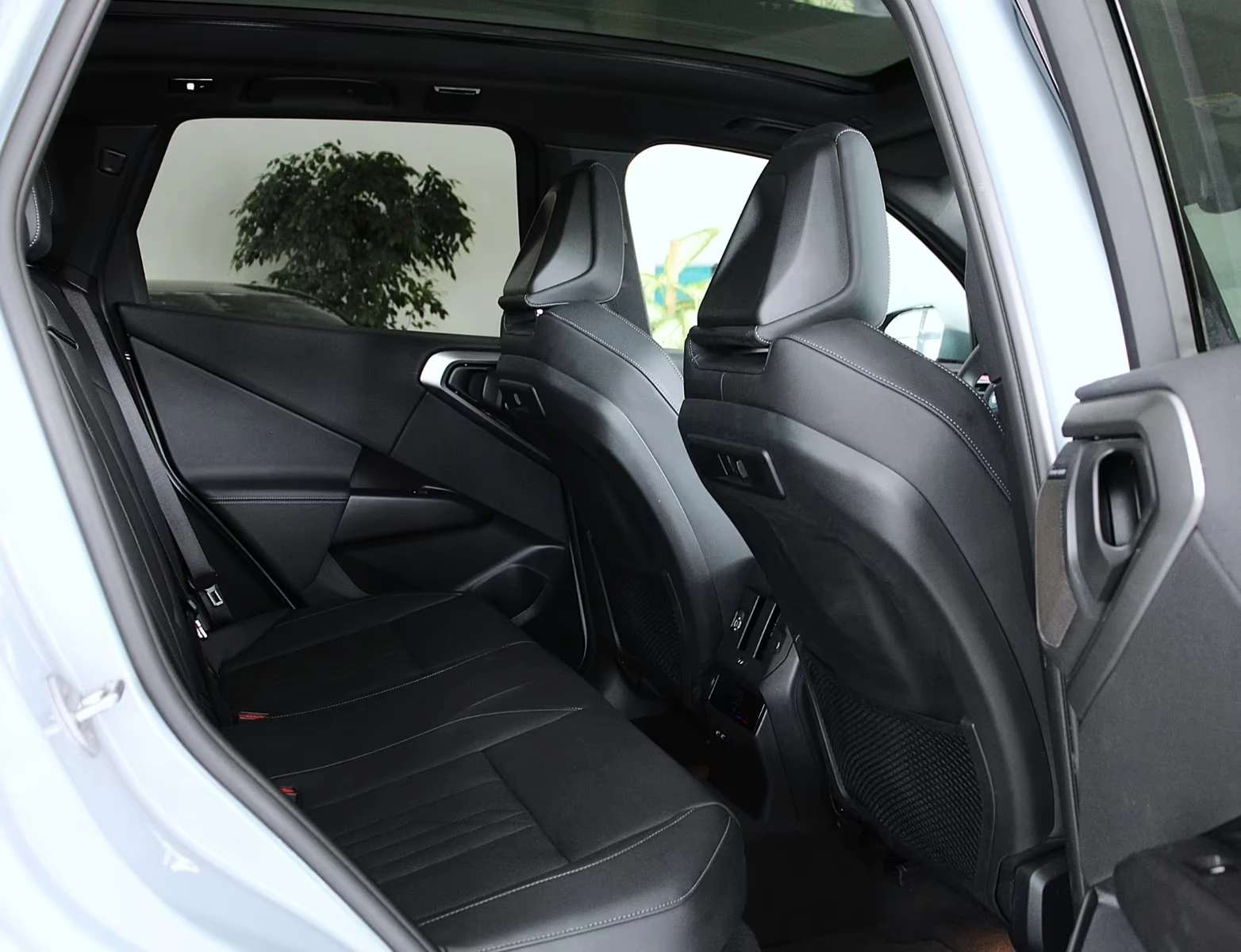 BMW X3 30е / M-SPORT / HARMON KARDON / PANO / 360 / HUD /, снимка 14 - Автомобили и джипове - 54752814