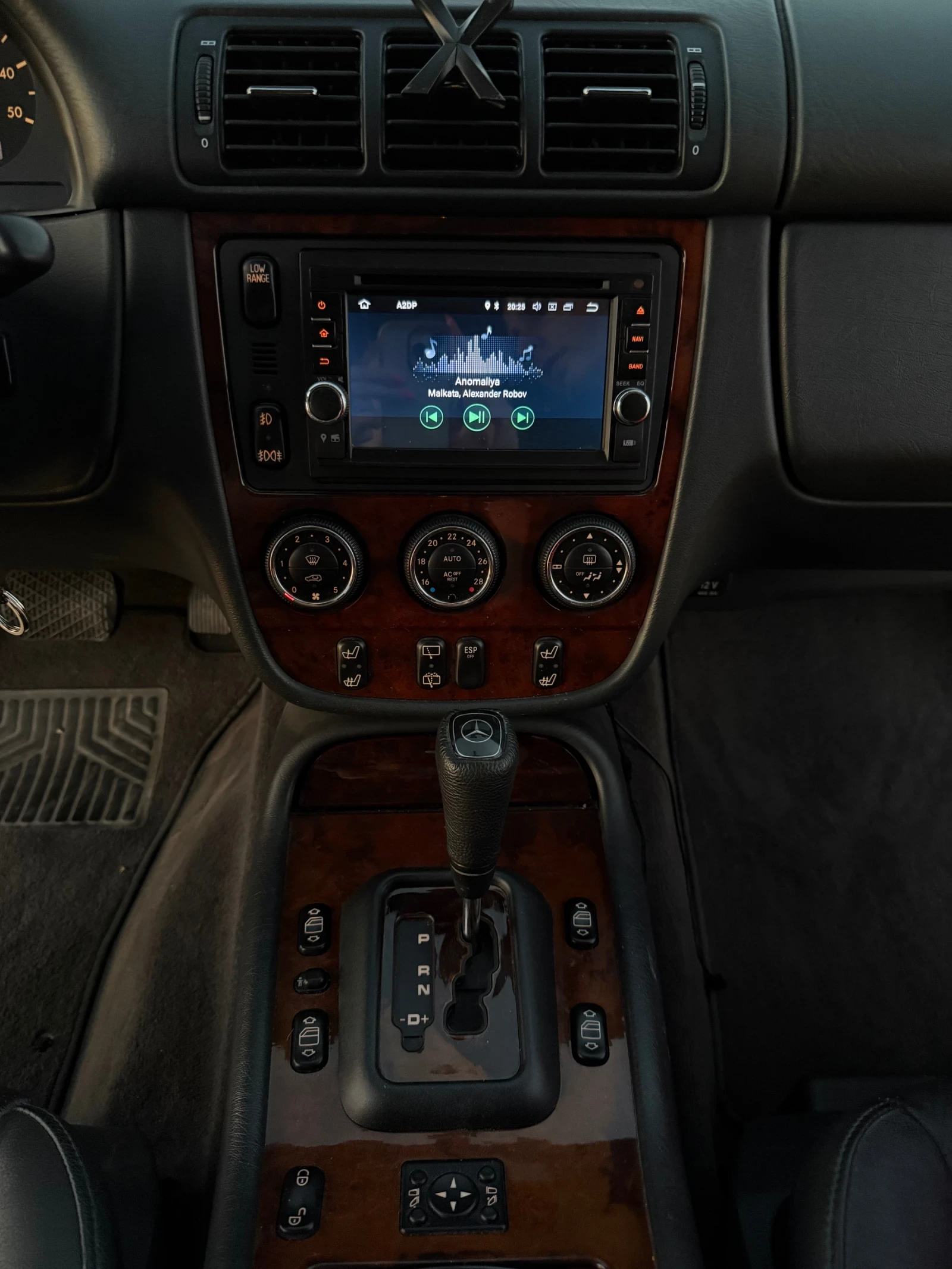 Mercedes-Benz ML 270, снимка 12 - Автомобили и джипове - 55683475