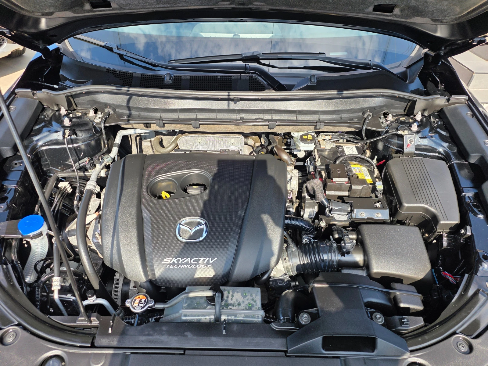 Mazda CX-5 FACLIFT 2020г 2.5I-194к.с-EURO 6d-4X4-ШВЕЙЦАРИЯ, снимка 15 - Автомобили и джипове - 55212290