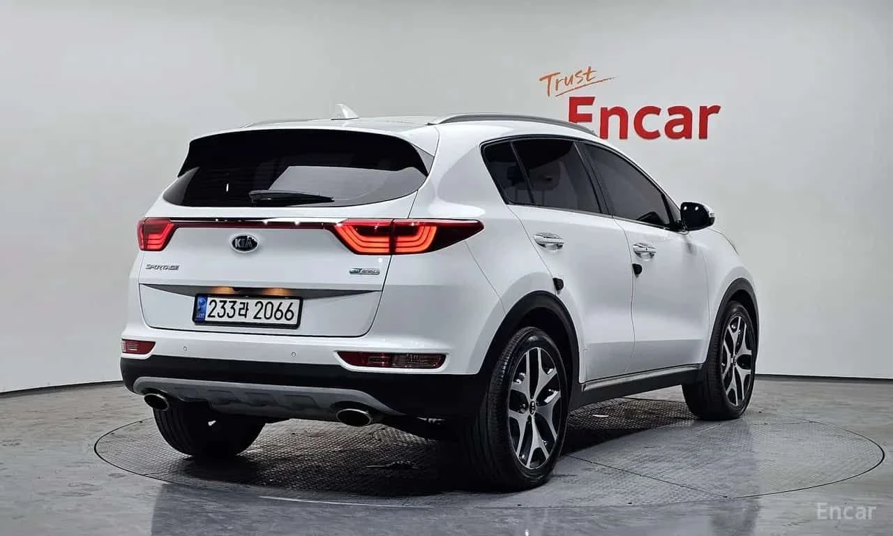 Kia Sportage * Diesel 2WD Noblesse * ЦЕНА ДО БГ, снимка 2 - Автомобили и джипове - 55629767