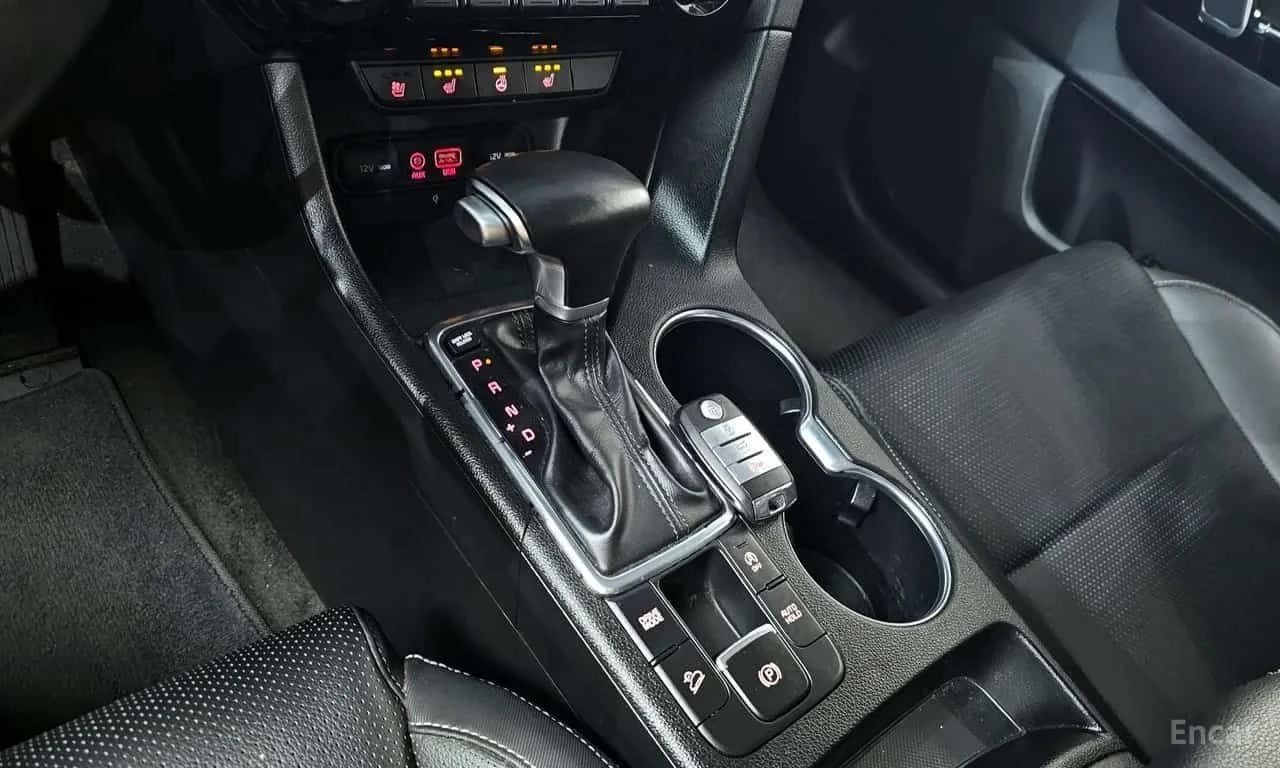 Kia Sportage * Diesel 2WD Noblesse * ЦЕНА ДО БГ, снимка 9 - Автомобили и джипове - 55629767