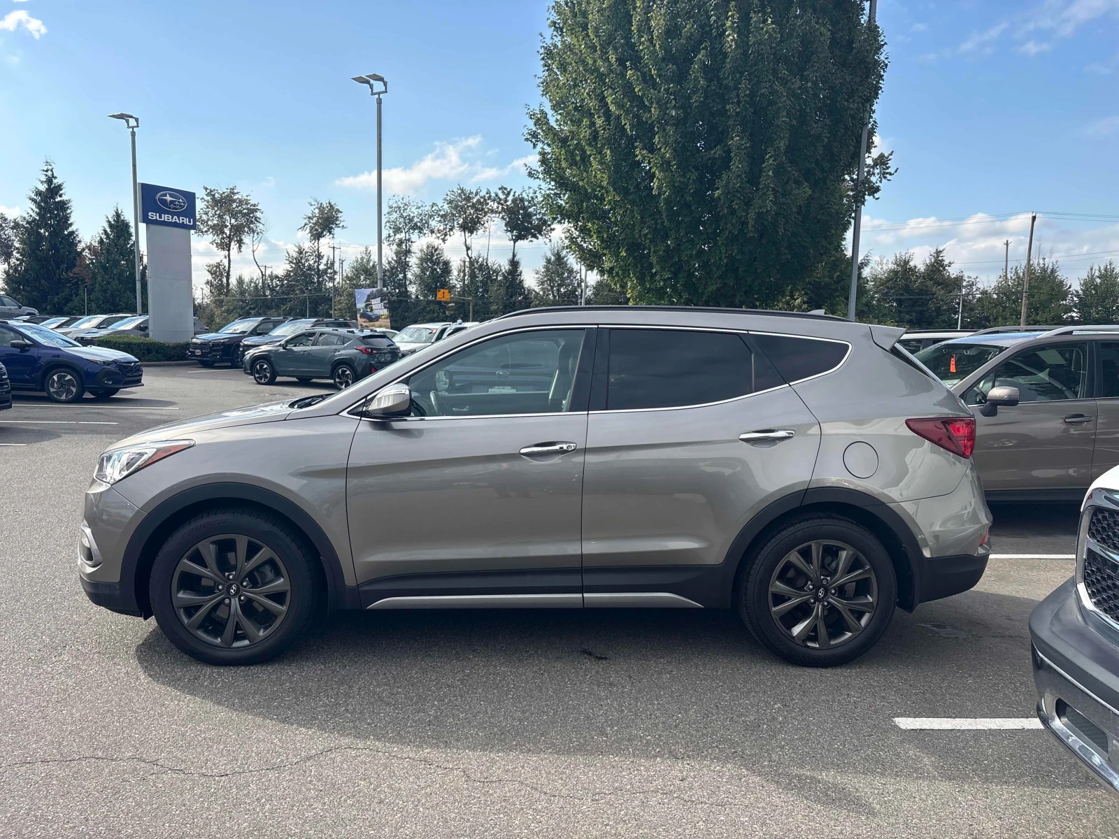 Hyundai Santa fe Ultimate * CARFAX * ПАНО * АВТОКРЕДИТ * , снимка 2 - Автомобили и джипове - 56099472