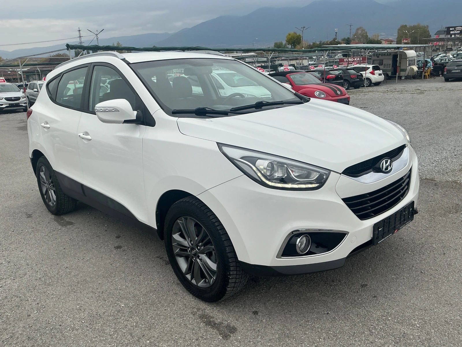 Hyundai IX35 1.7 CRDI, снимка 2 - Автомобили и джипове - 56553408