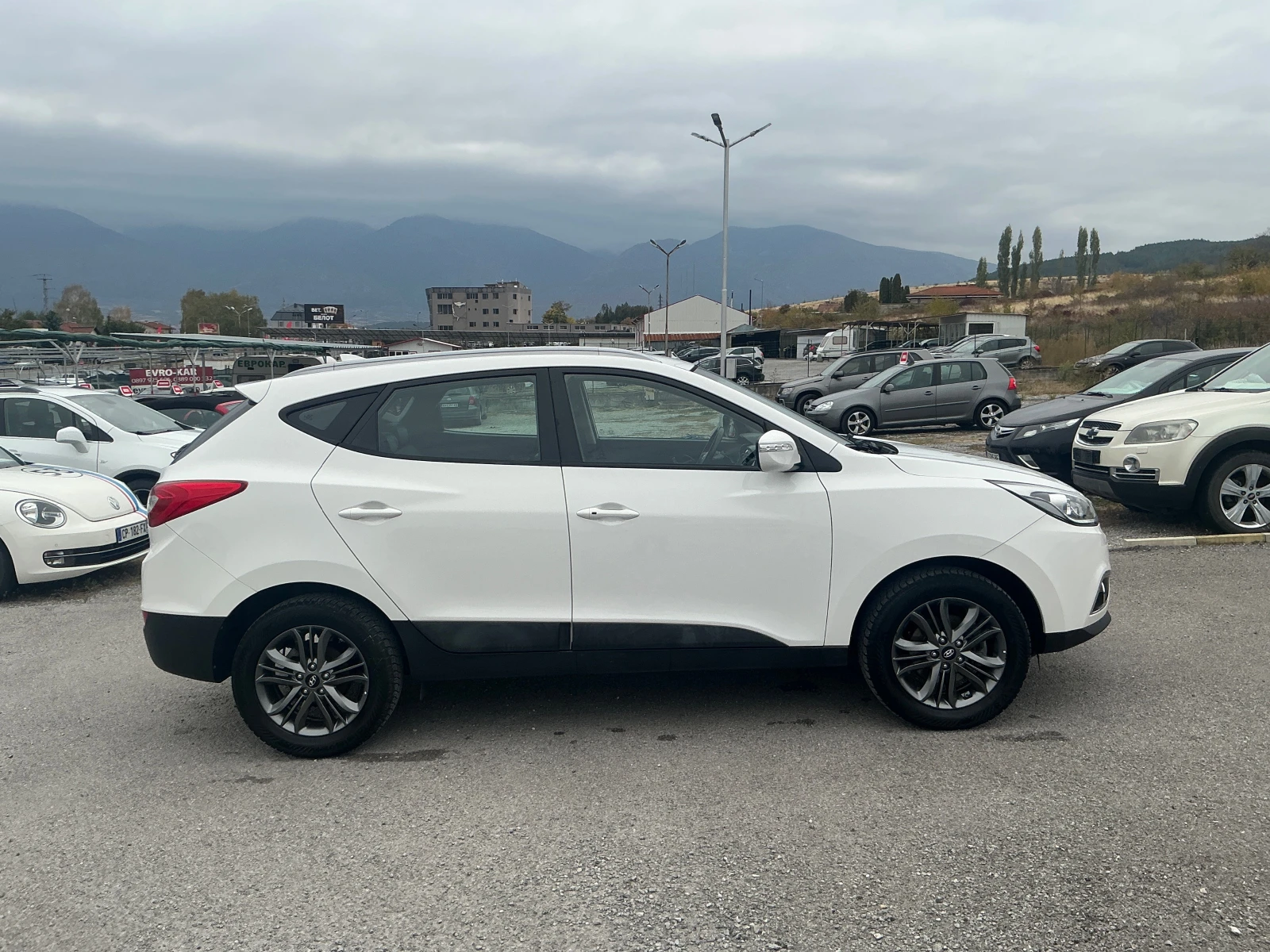 Hyundai IX35 1.7 CRDI, снимка 4 - Автомобили и джипове - 56553408