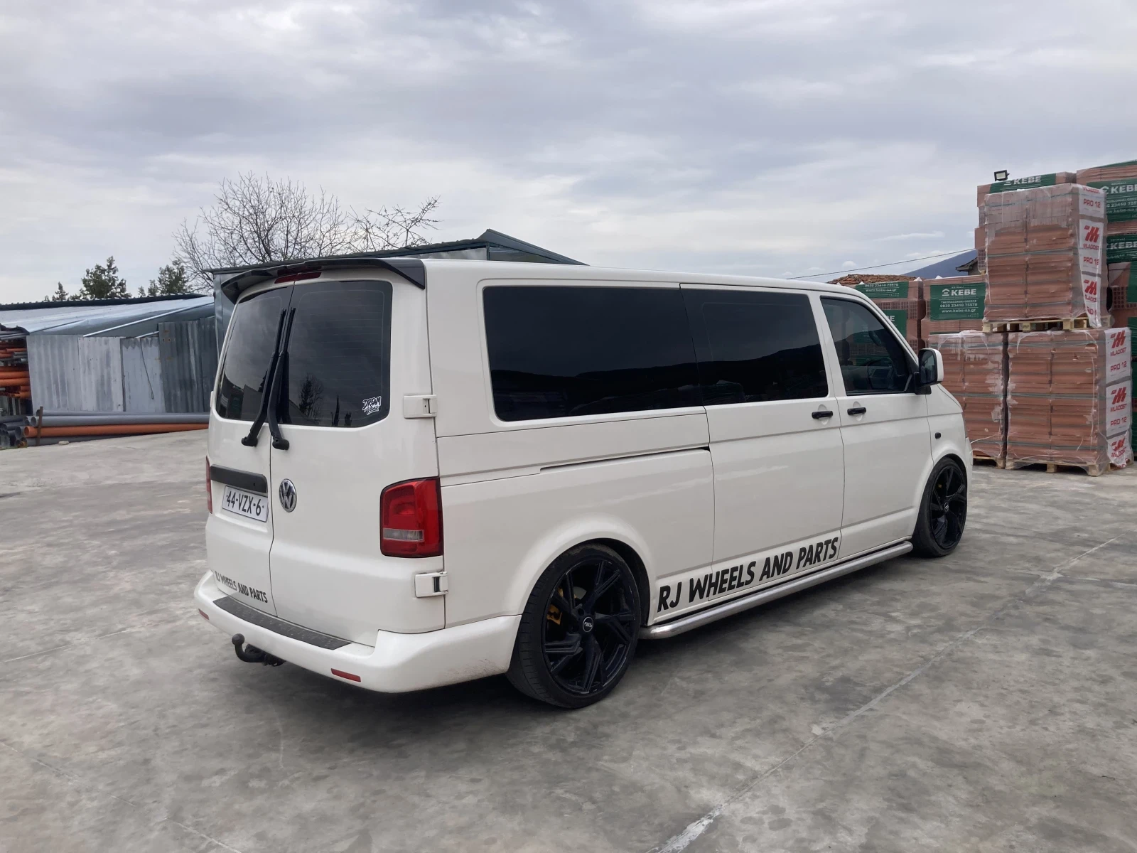VW Transporter 1.9 TDI + , снимка 4 - Бусове и автобуси - 54064531