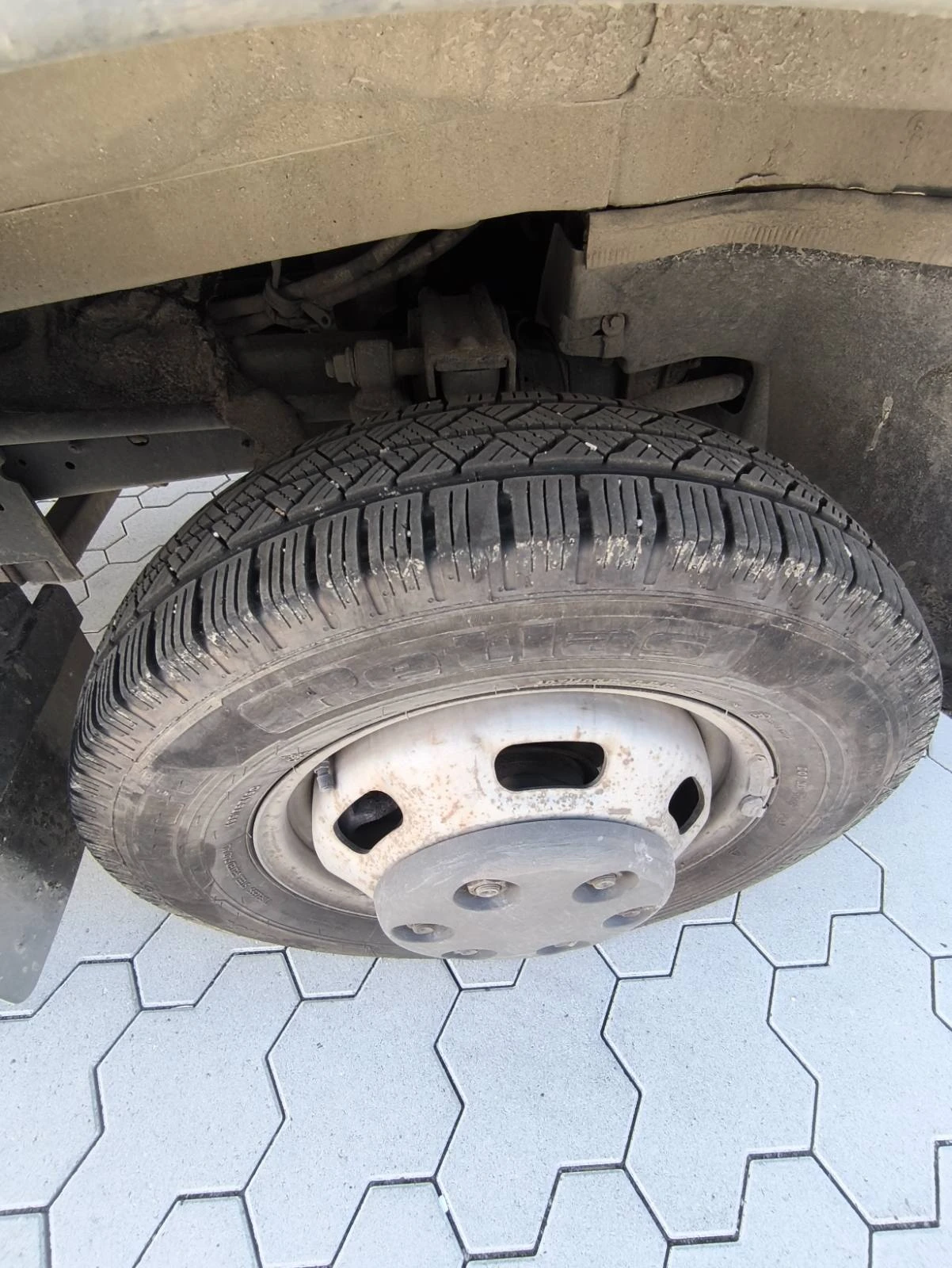 Iveco Daily, снимка 12 - Бусове и автобуси - 54685484