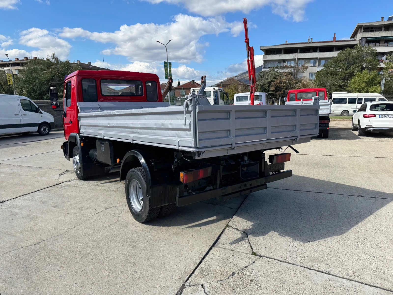 Man 8.163   3.90  | Mobile.bg   11