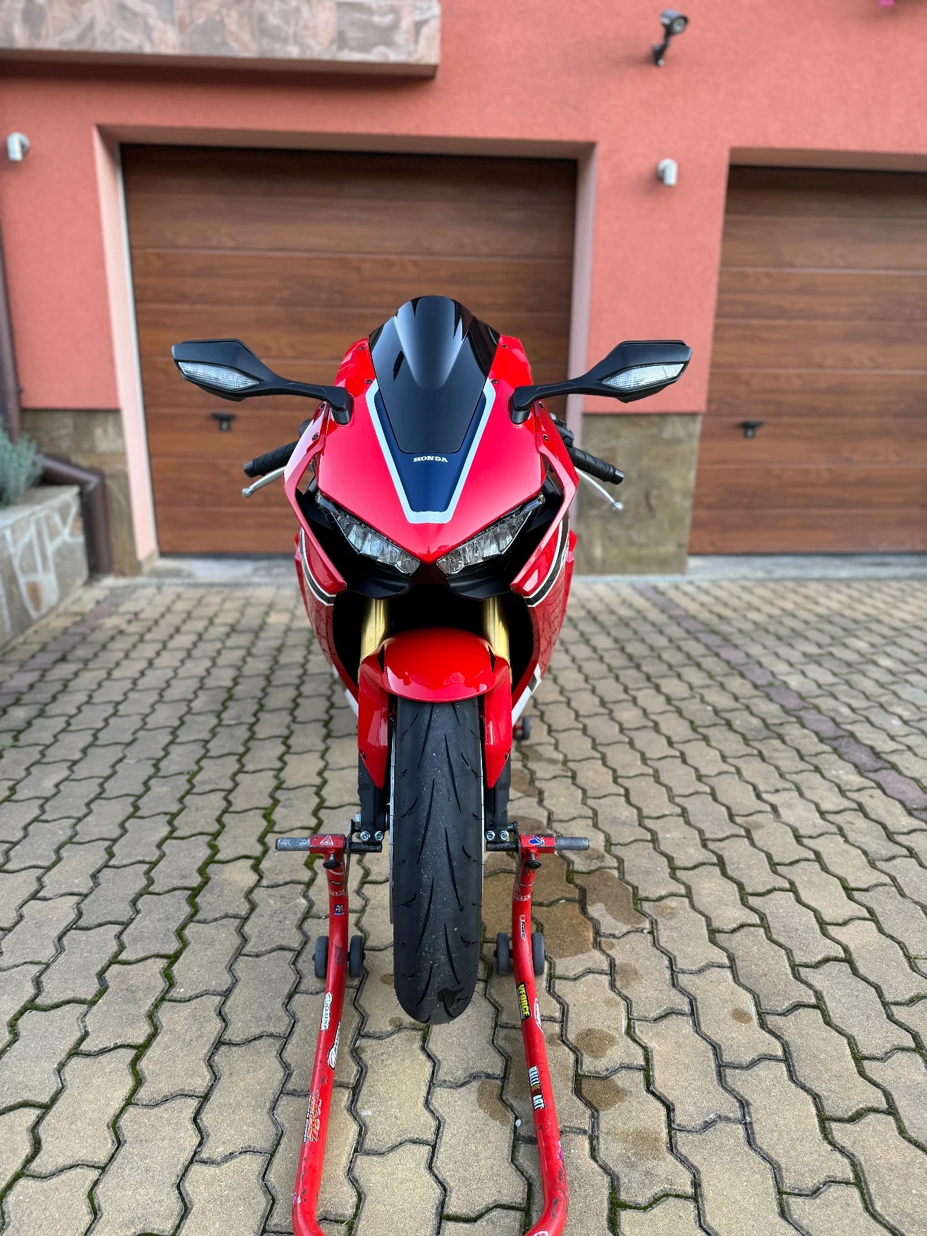 Honda Cbr 1000RR SC77 - изображение 3