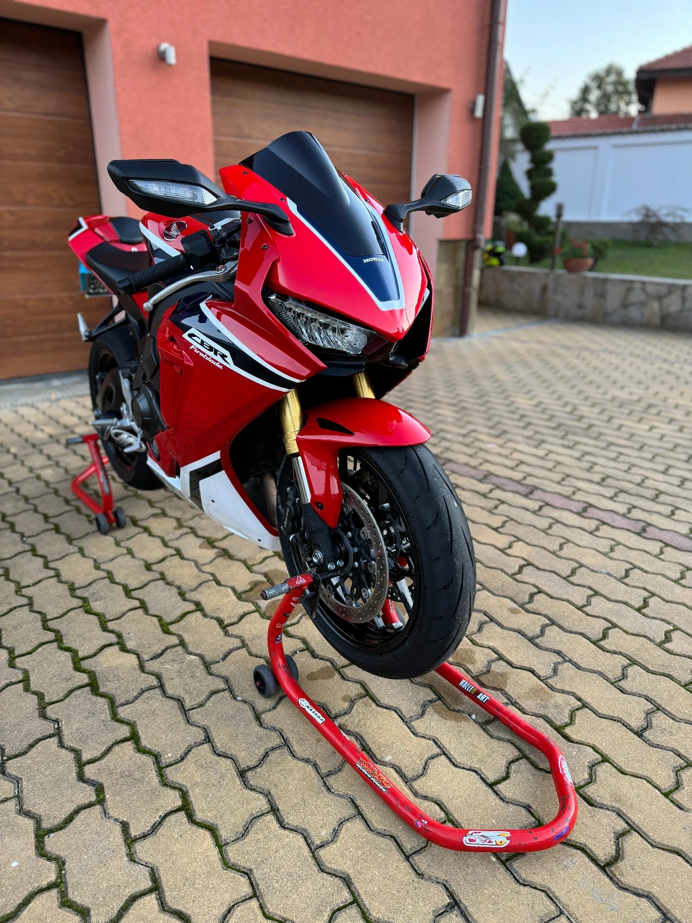 Honda Cbr 1000RR SC77 - изображение 4