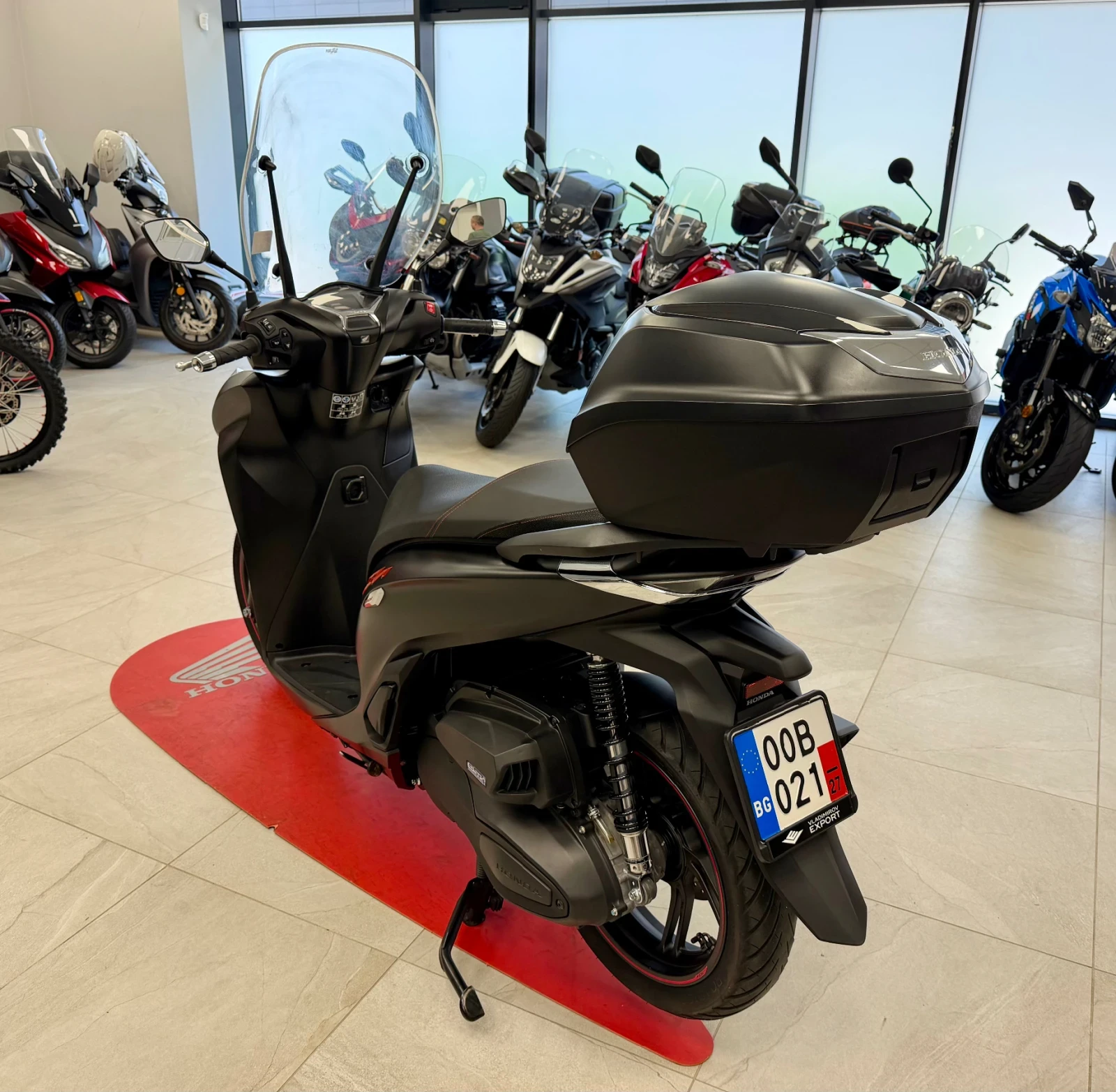 Honda Sh 350 ABS TCS 2022 - 349 лв/месец, снимка 7 - Мотоциклети и мототехника - 50932144