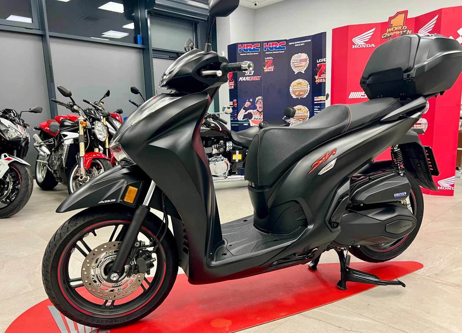 Honda Sh 350 ABS TCS 2022 - изображение 8